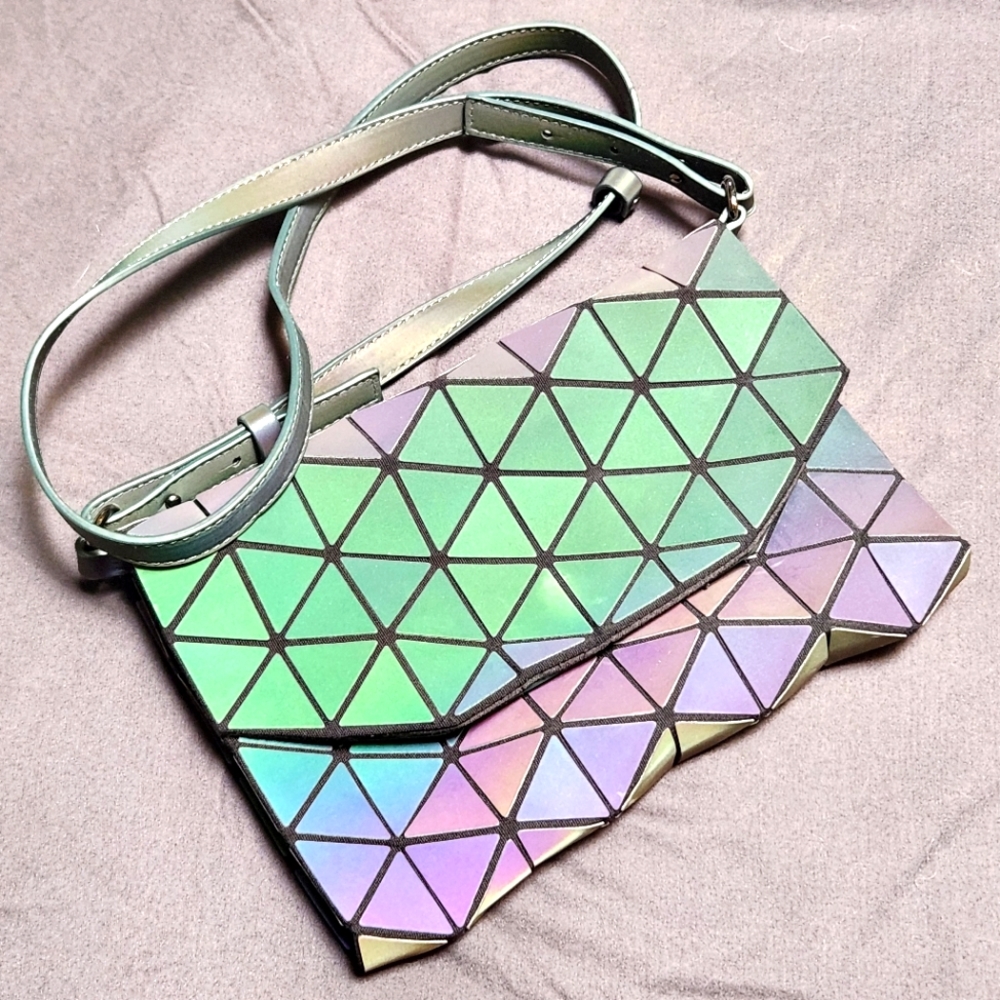 Iridescent Geometric Purse